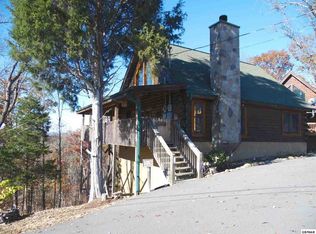 925 Buck Ln, Sevierville, TN 37876