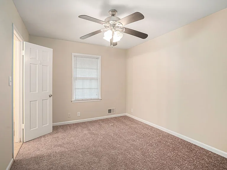 3845 Woodyhill Dr — Photo 8