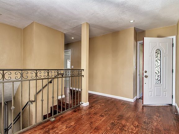 5th image of 9931 Lawlor St