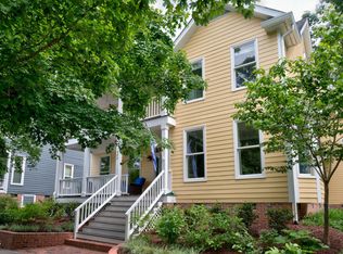 305 Edgewater Cir, Chapel Hill, NC 27516