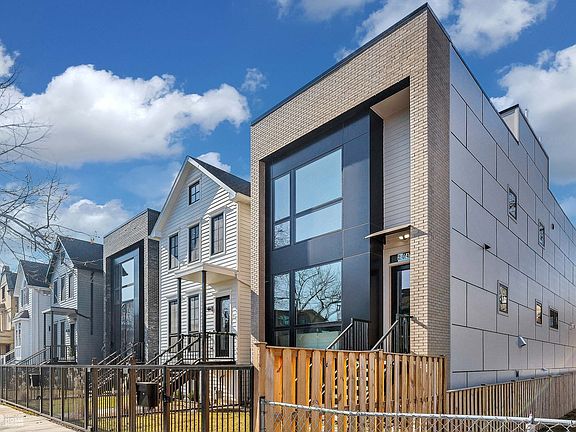 2nd image of 2040 N Wolcott Ave