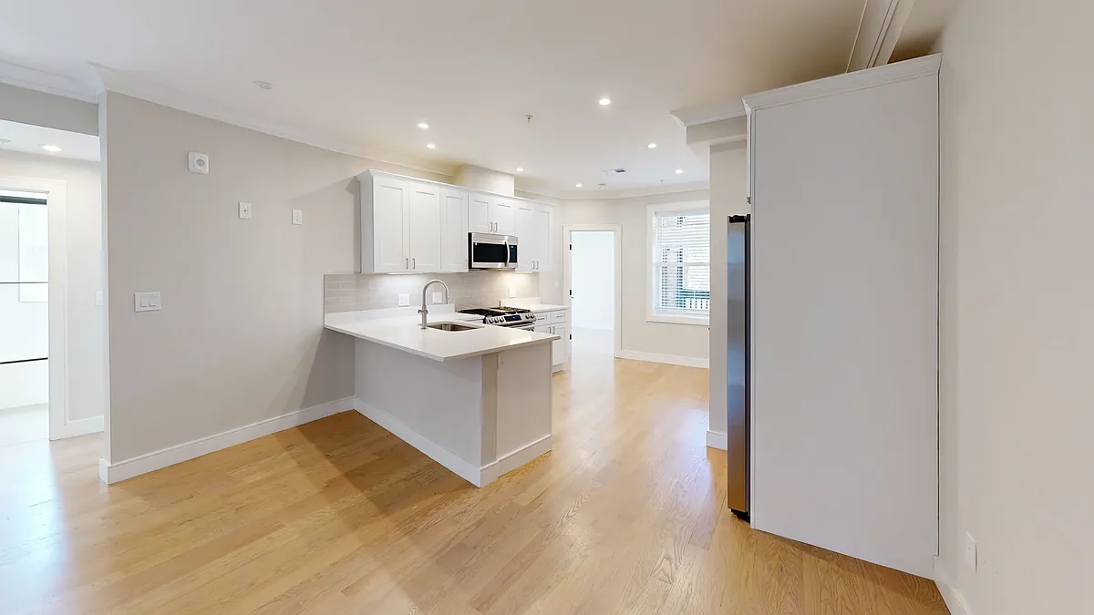 Building Photo - 161 Allston St #6