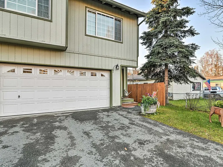 2432 Glacier St — Photo 31