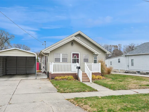 510 N 3rd Ave E, Newton, IA 50208