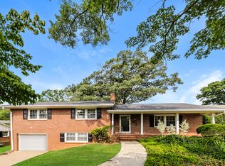 1538 Abbey Ct, Winston Salem, NC 27103