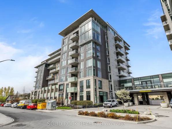 530 De Mazenod Ave #201, Ottawa, ON K1S 5W8