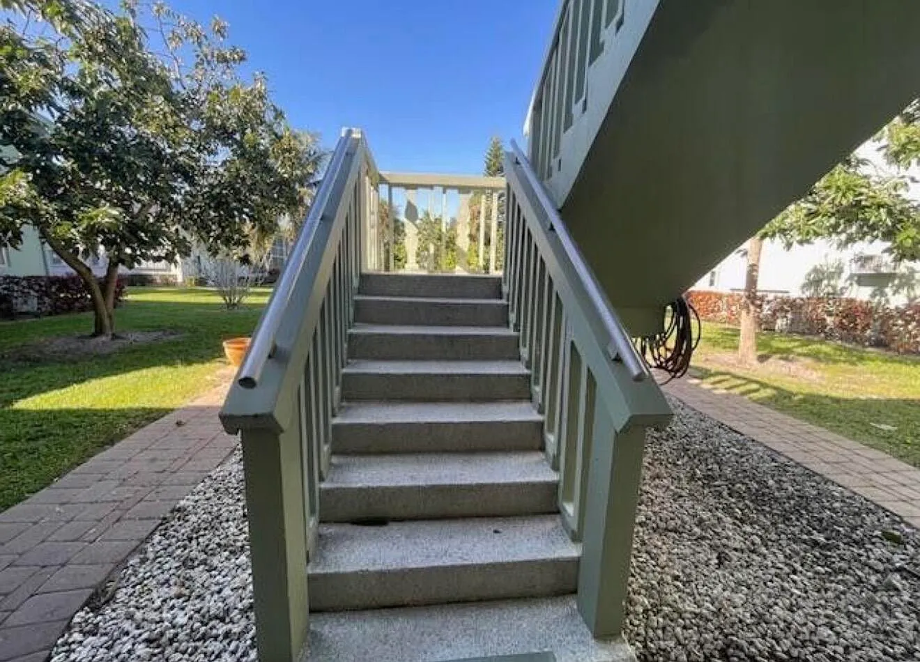 2 bed, 1.0 bath, 819 sqft, $1,650 — Photo 3