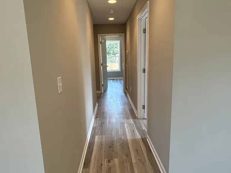 309 W Coffee St — Photo 8