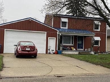 1st image of 34 22nd St N