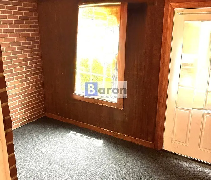 448 Park Dr — Photo 5