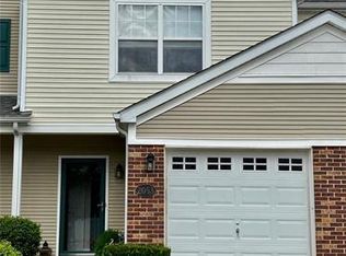2053 Celebration Park Cir, Belleville, IL