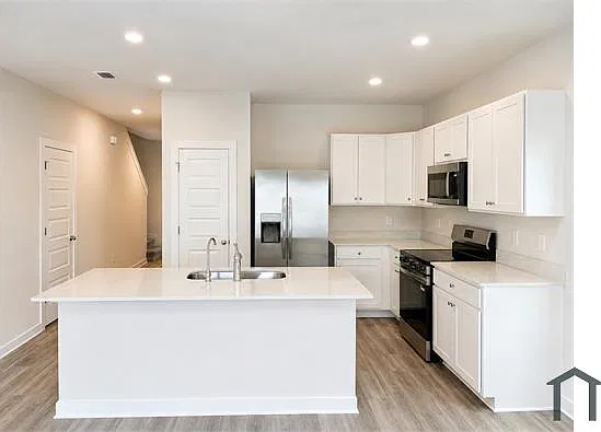 3 bed, 1470 sqft, $1,950 — Photo 3