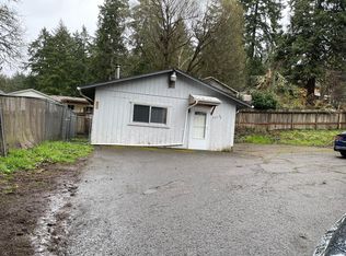 525 1/2 S 71st St, Springfield, OR 97478