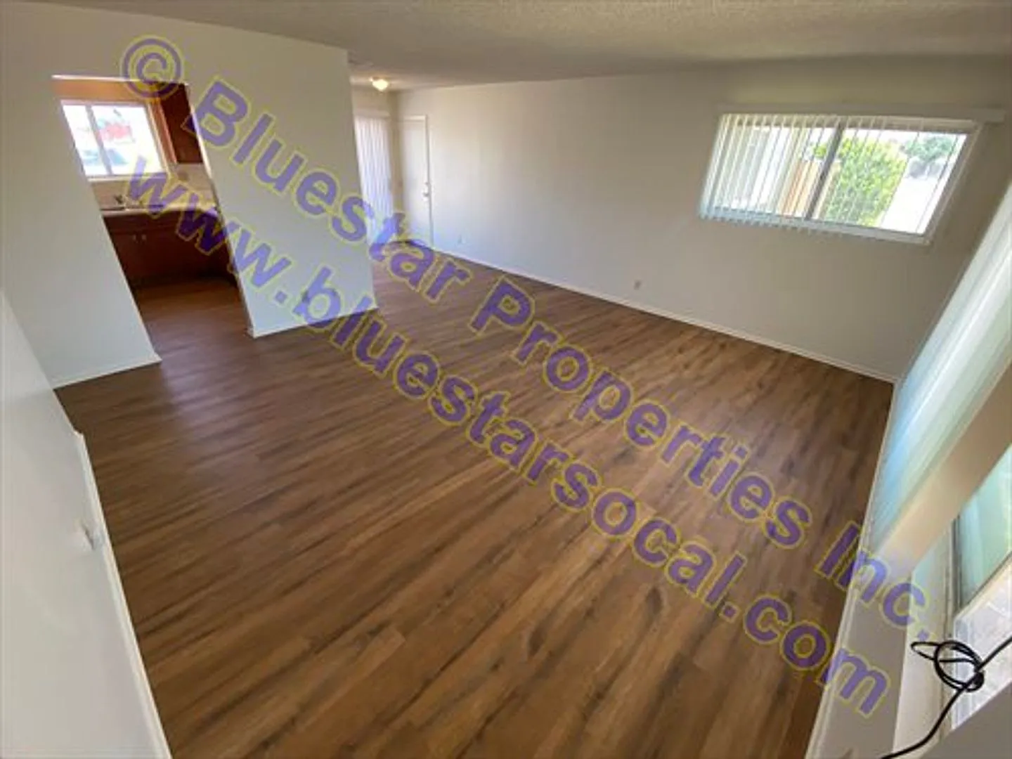 13410N — Photo 3