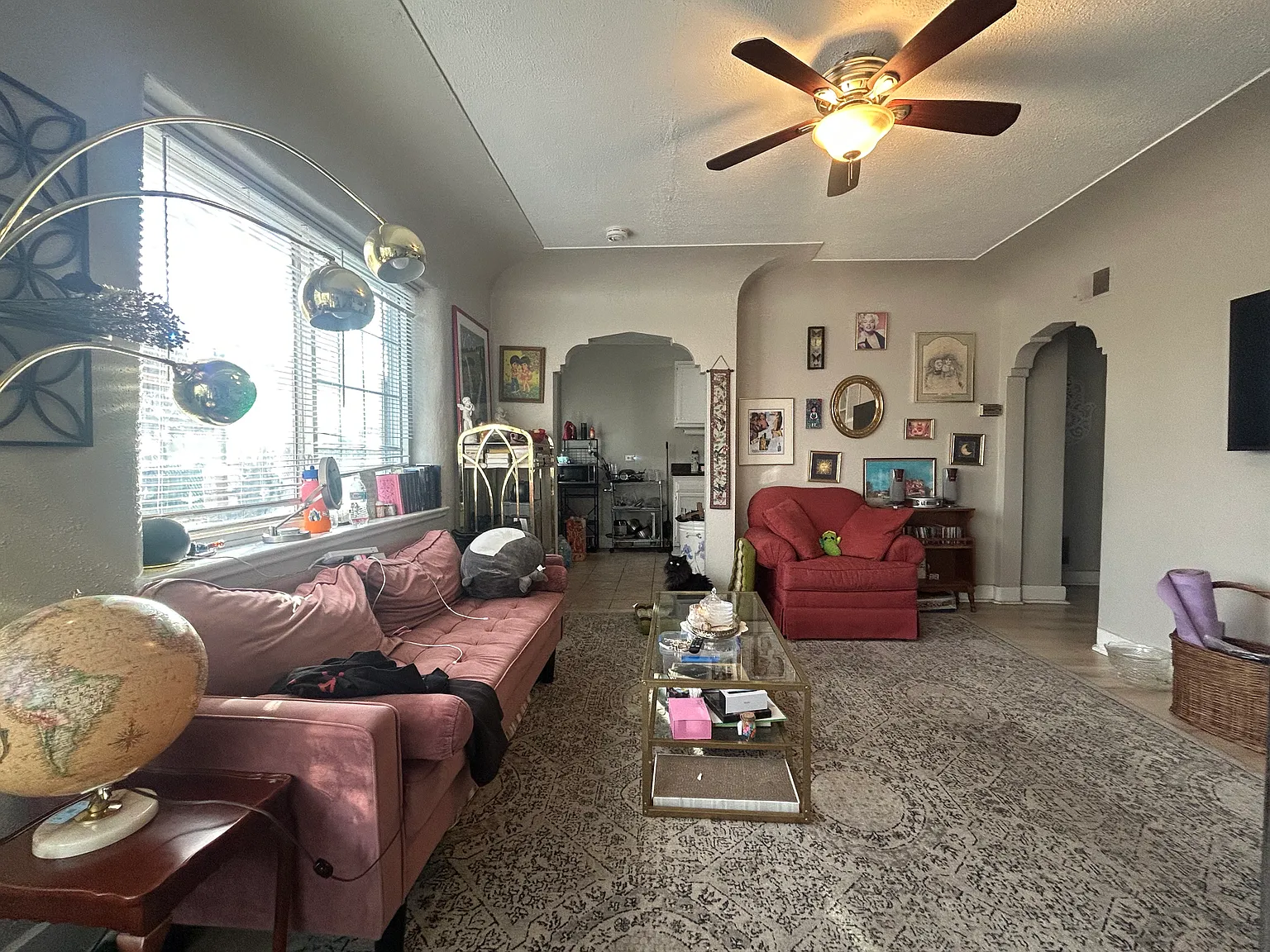 3 bed, 1200 sqft, $725 — Photo 1