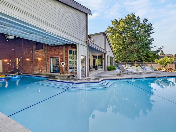 5th image of 470 Mainmast Ct