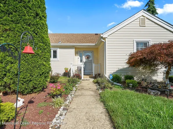 26B Guesta De Gomerez #1000, Freehold, NJ 07728