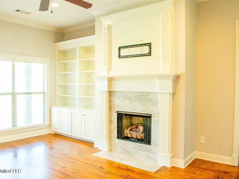 216 Buttonwood Ln — Photo 5