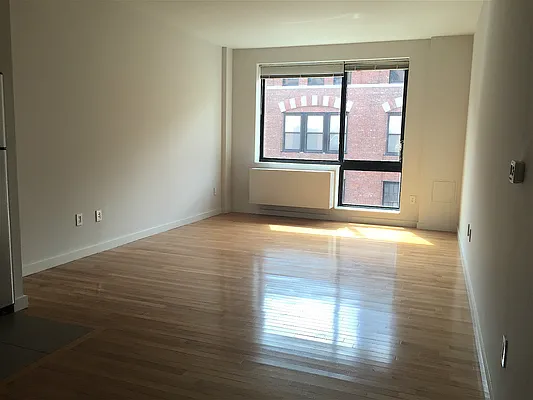 Rented by Keller Williams NYC | media 23