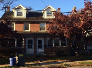142 Walnut St, Mont Clare, PA