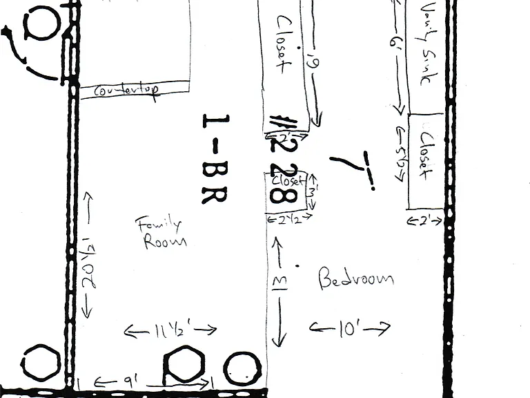 1958 2nd Ave — Photo 4