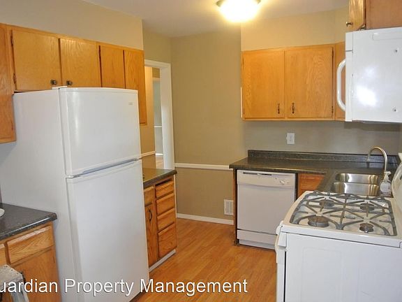 4th image of 1395 Taylor Ave