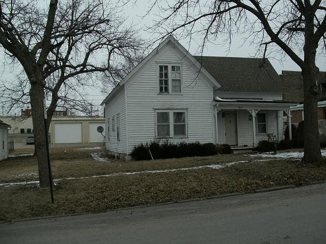1st image of 108 W Miami St