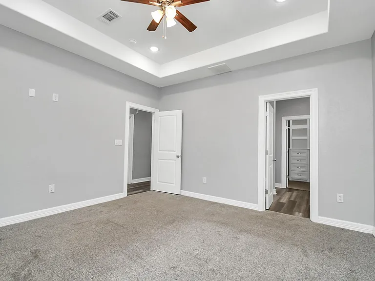 701 S Morgan St — Photo 15