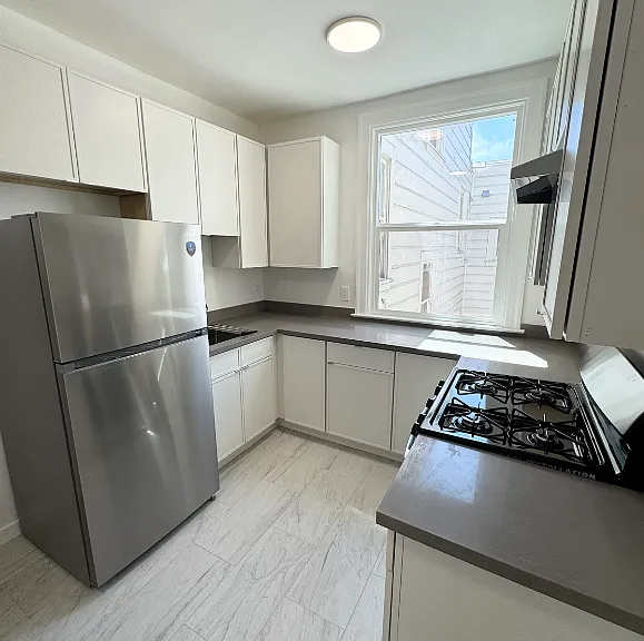 535 Broderick St #7 — Photo 5