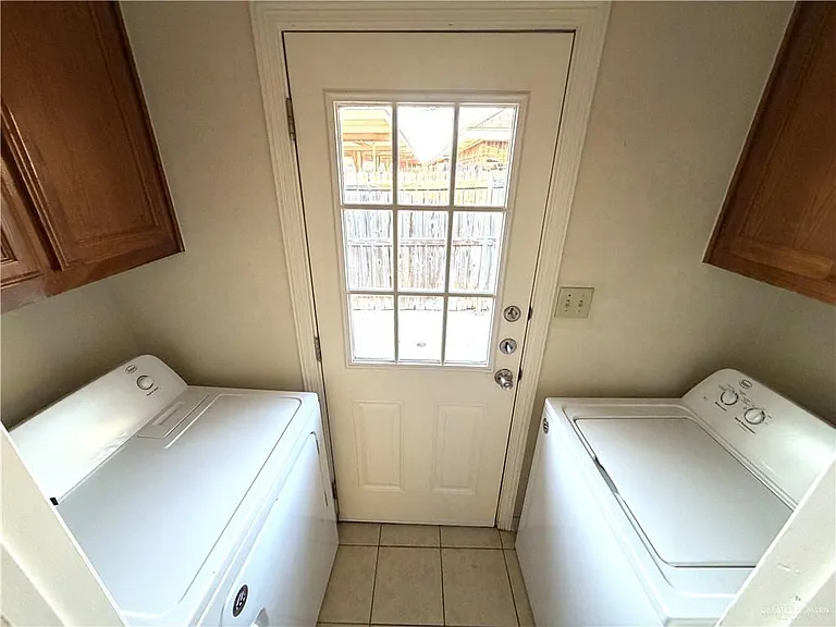 1811 Aruba Dr — Photo 5