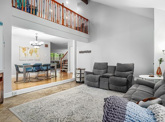 5th image of 1891 Deerfield Ct