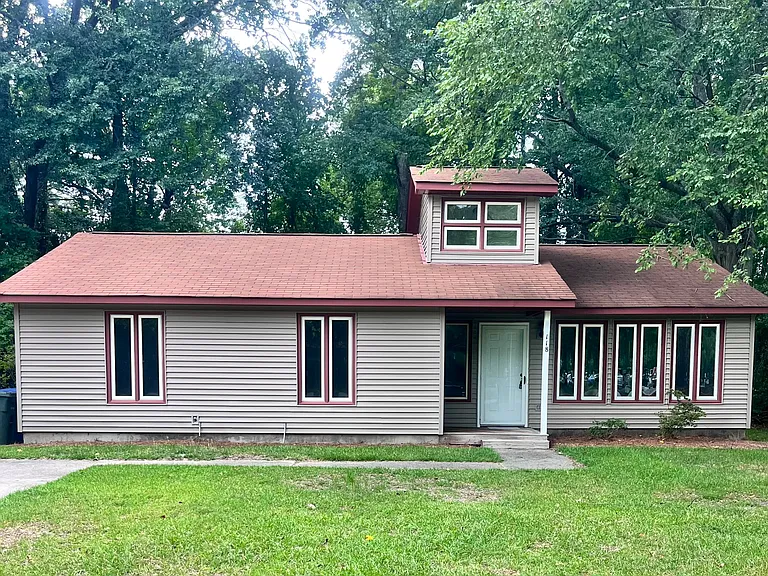 118 Fletcher Pl — Photo 1