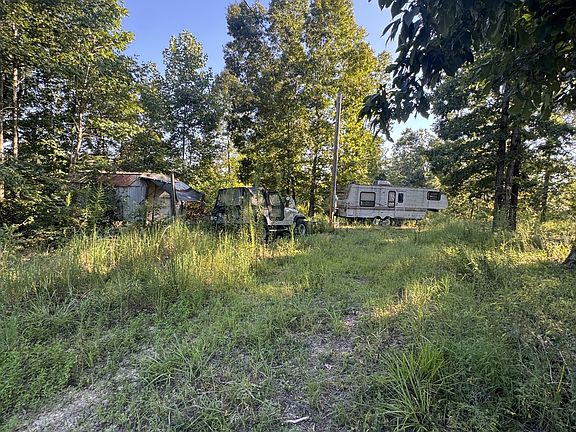 4th image of 175 Fern Springs Rd
