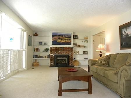 4th image of 2033 Sheridan Pl