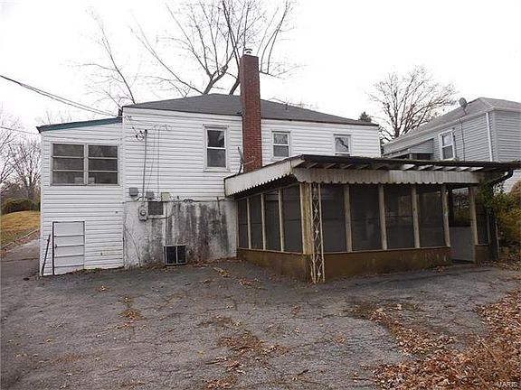 3rd image of 10045 McCartney Ln