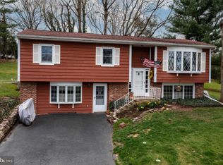 816 Spring City Rd, Phoenixville, PA 19460