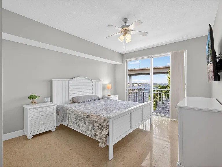 275 NW Flagler Ave #204 — Photo 17