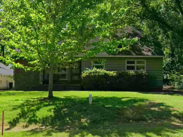 (undisclosed Address), Carbondale, IL 62901