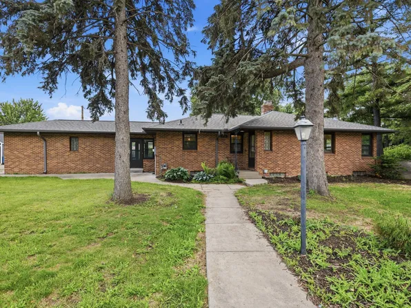 3131 Parkview Blvd, Robbinsdale, MN 55422