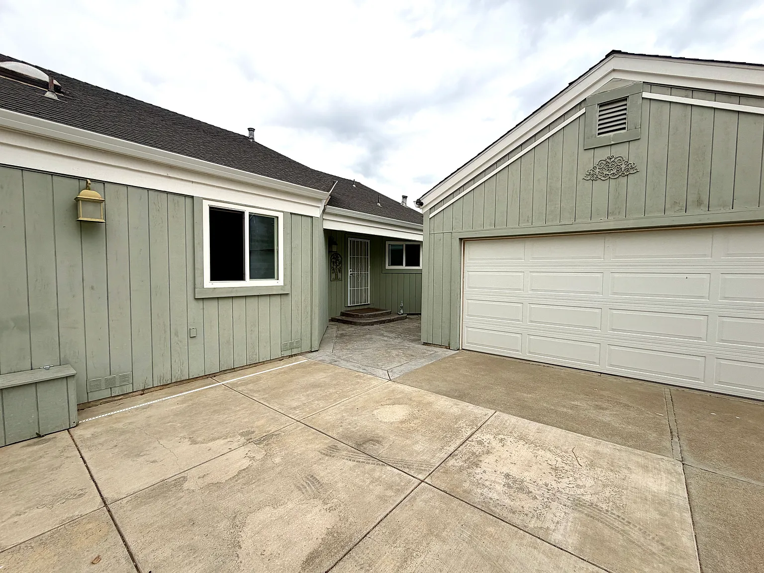 3 bed, 1524 sqft, $3,350 — Photo 3