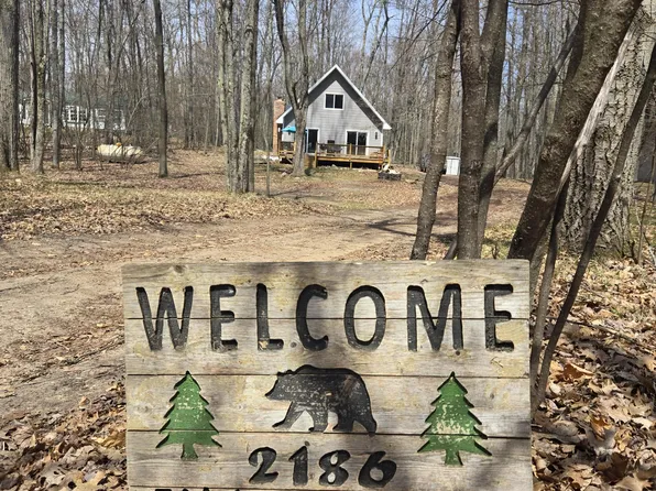 2186 Elkhorn Way, Farwell, MI 48622