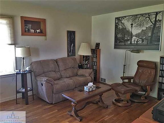 5th image of 1711 Loraine Ave