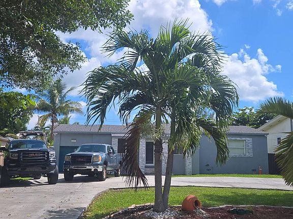 2nd image of 14697 S Biscayne River Dr