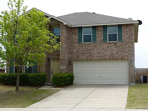 2nd image of 1307 Summerdale Ln