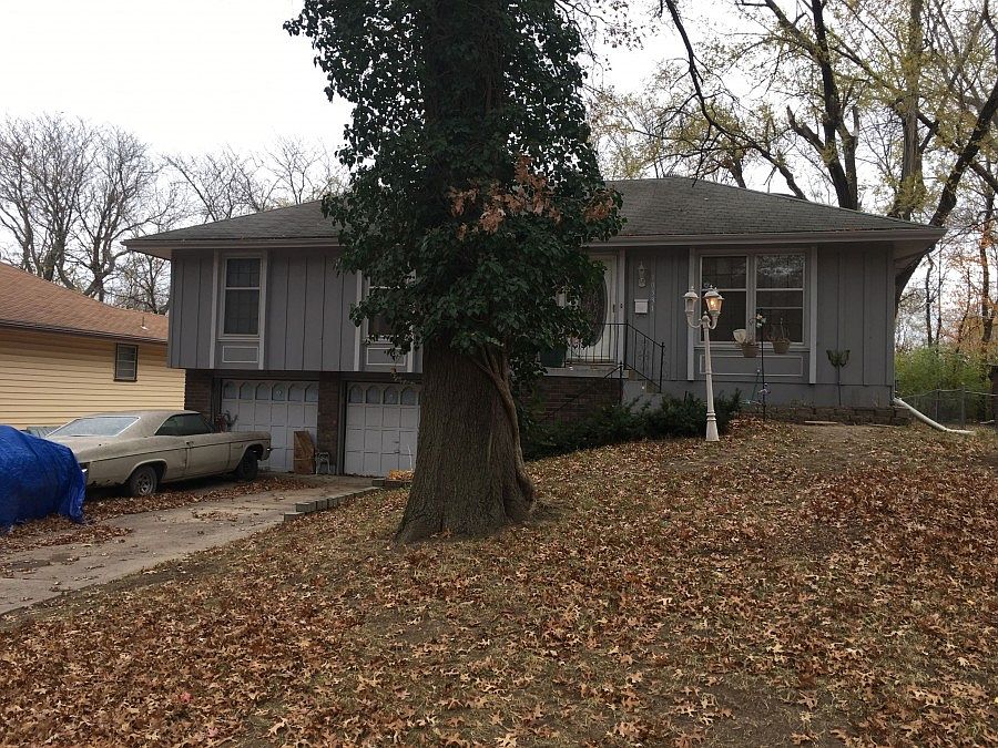 1st image of 10331 Wallace Ave