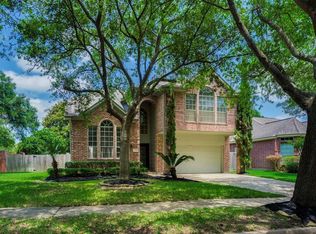 4503 Silverlake Dr, Sugar Land, TX 77479