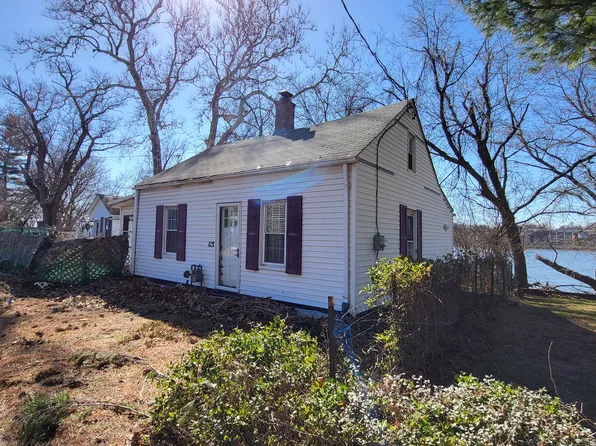 113 South Water Street, East Windsor, CT 06088