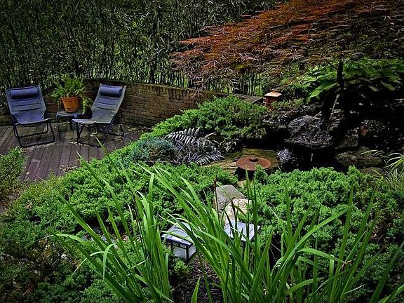 Overlook of deck and Japanese garden