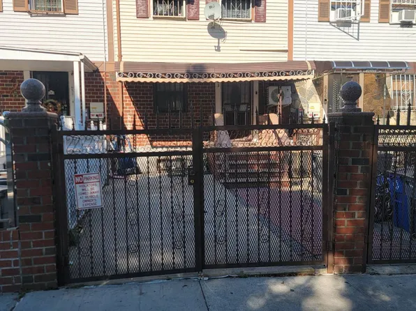 653 E 158th St, Bronx, NY 10456