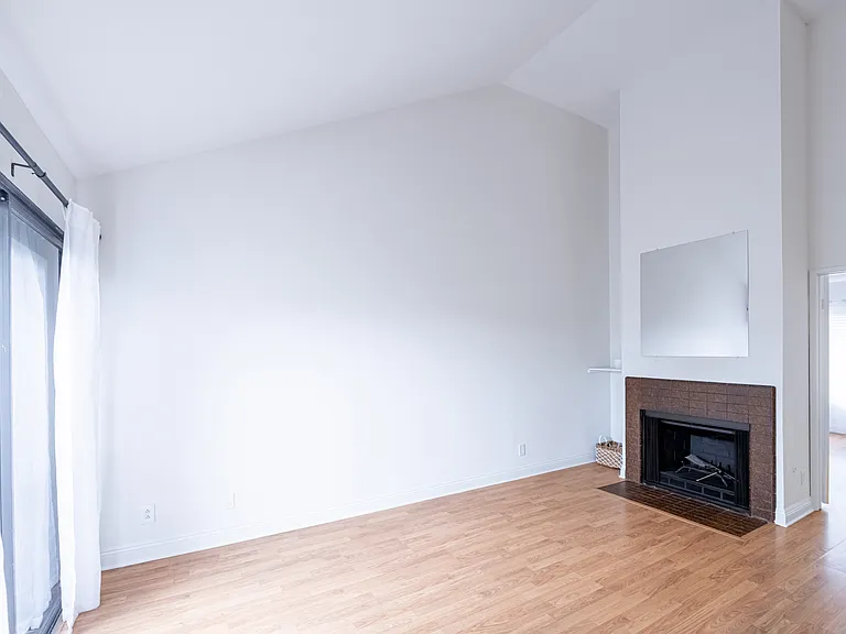 7225 Shoup Ave #17 — Photo 6